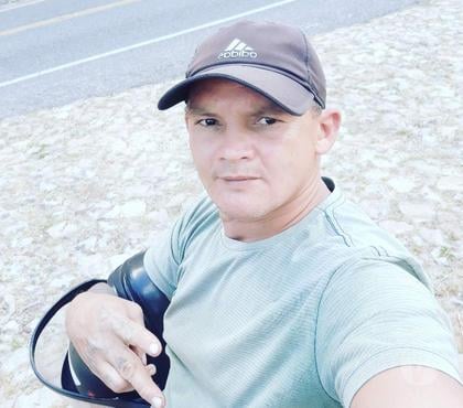 Homem procura Mulher - images_alt_text Procuro uma namorada para relacionamento sério