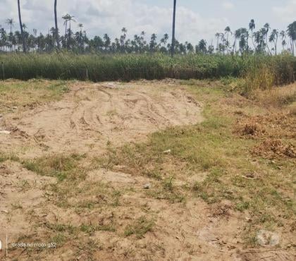 Terrenos - Fotos para vendo lote plano 160m² a 300 mts da praia em sauaçuhy