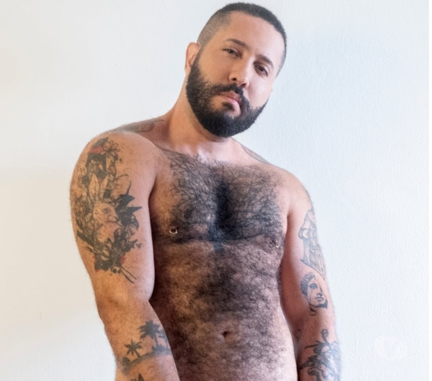 Acompanhantes masculinos Rio de Janeiro RJ Centro - Fotos para Peludo Carinhoso COM LOCAL
