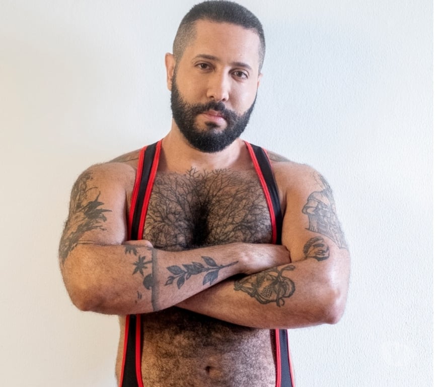 Acompanhantes masculinos Rio de Janeiro RJ Centro - Fotos para Peludo Carinhoso COM LOCAL