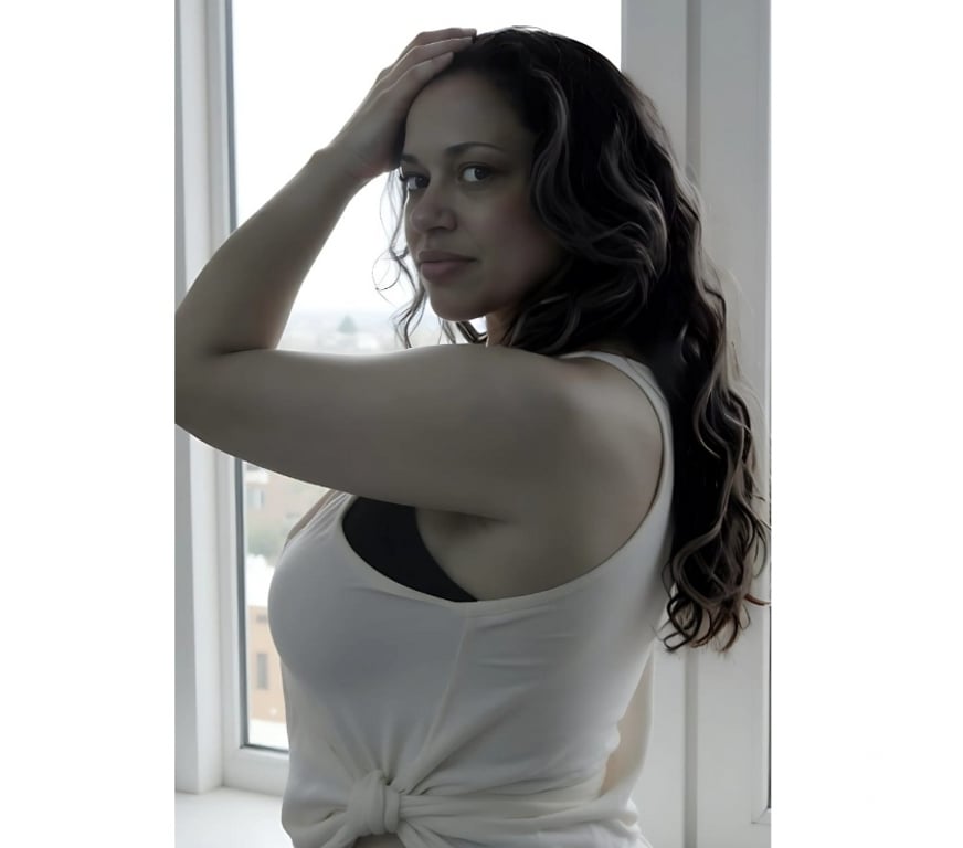 Garotas de programa Balneario Camboriu SC - Fotos para Eliane massagem erótica sensitive tântrica e depilação.