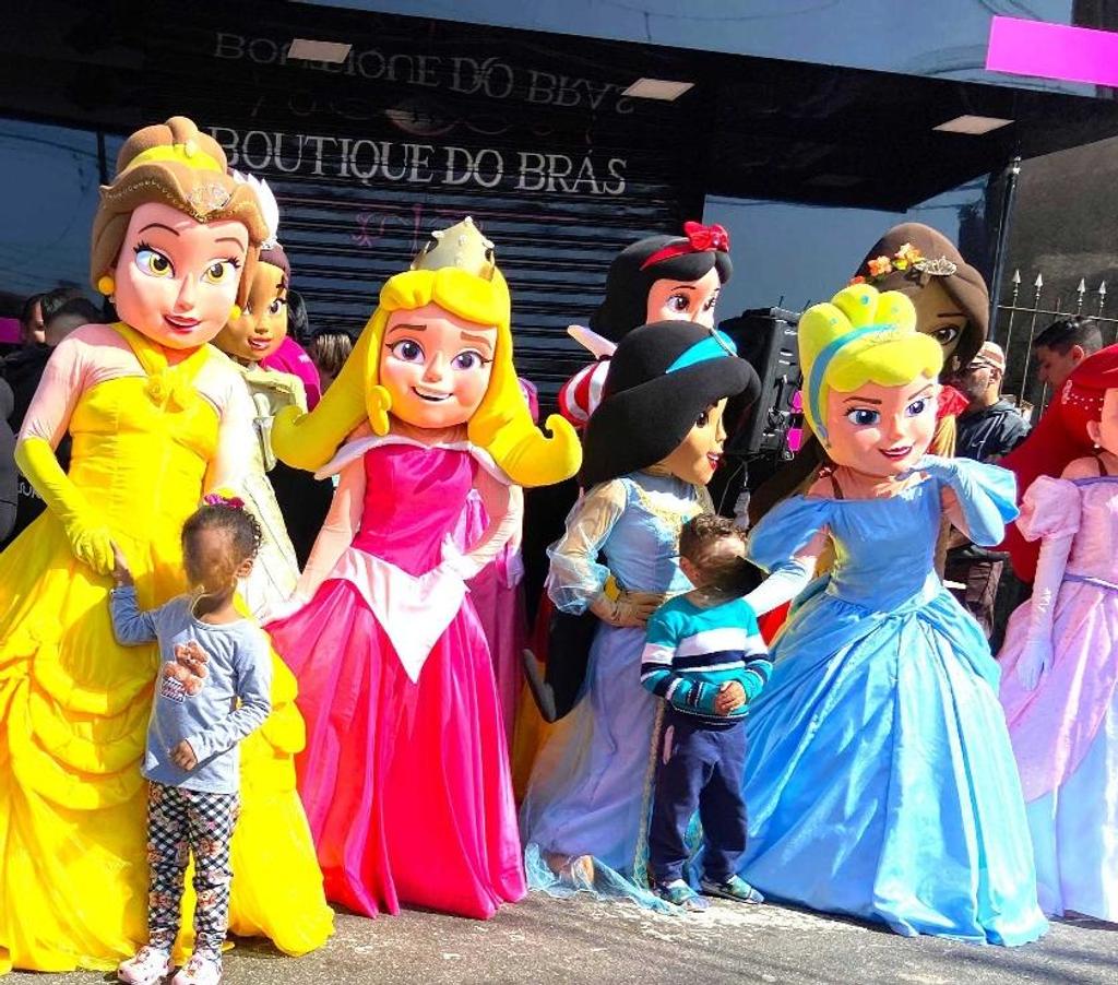 Serviços para eventos Sao Paulo SP Mooca - Fotos para Cinderela Princesa cover personagens vivos festa infantil
