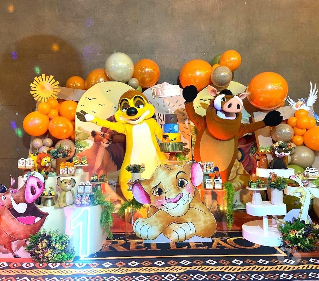 Serviços para eventos Sao Paulo SP Mooca - Fotos para Pumba Rei Leão Timão personagens vivos Hakuna Matata