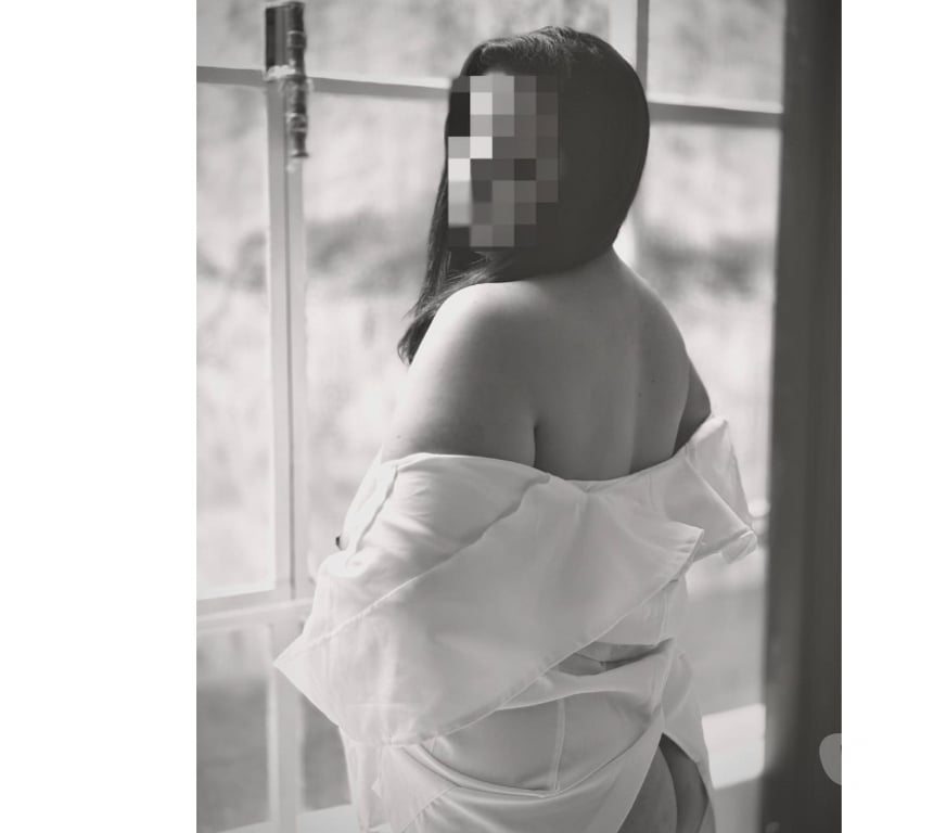 Garotas de programa Curitiba PR Matriz - Fotos para Massagista Amanda