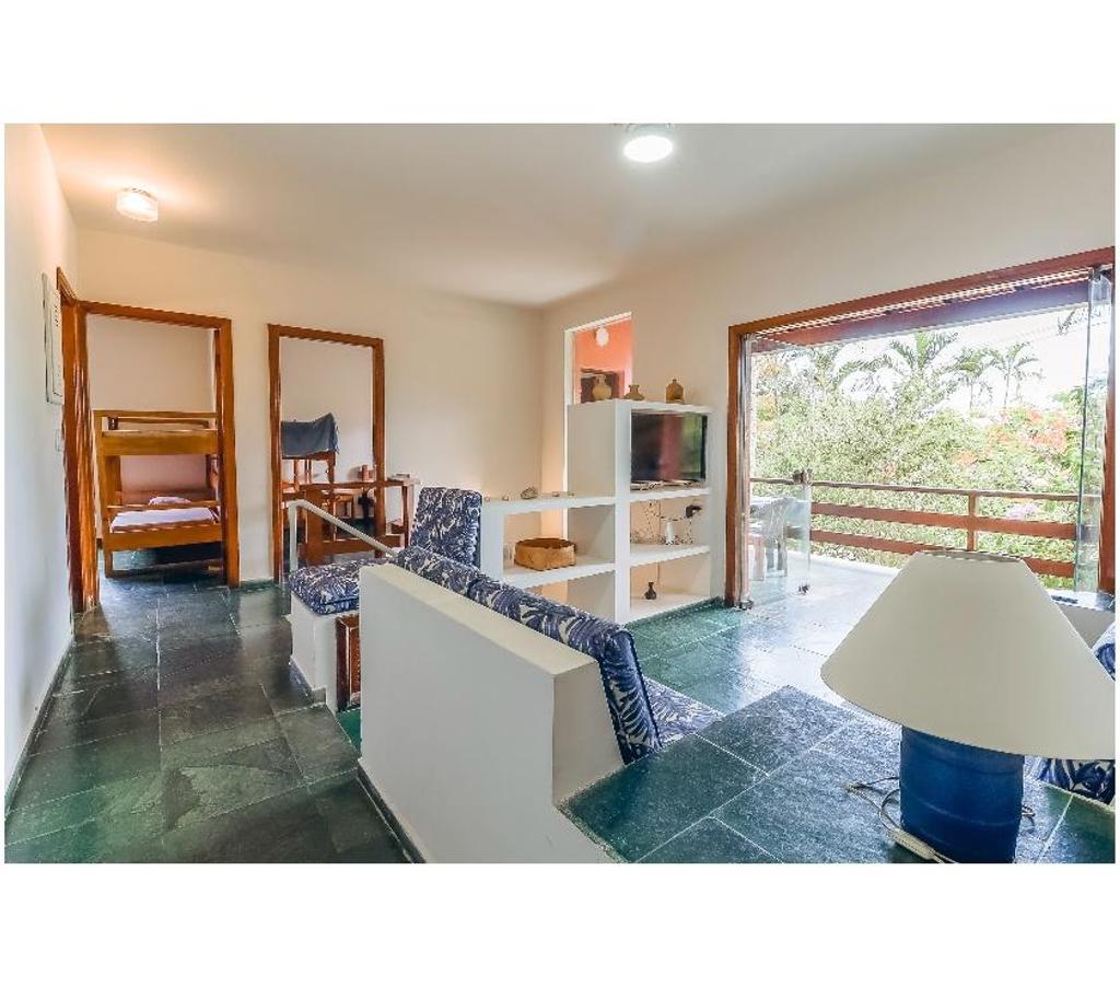 Apartamentos a venda Sao Sebastiao SP - Fotos para Casa com 4 quartos a 50 metros da areia na praia de Guaecá