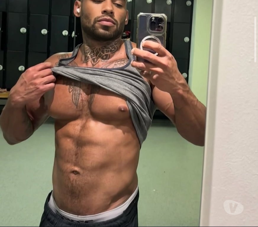 Acompanhantes masculinos Pocos de Caldas MG - Fotos para Dominador dotado ‬31999974758