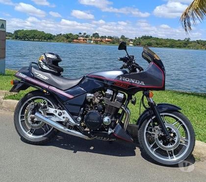 Motos usadas Aguas Claras Brasilia DF - Fotos para Vendo linda moto 750 Four (7 Galo)