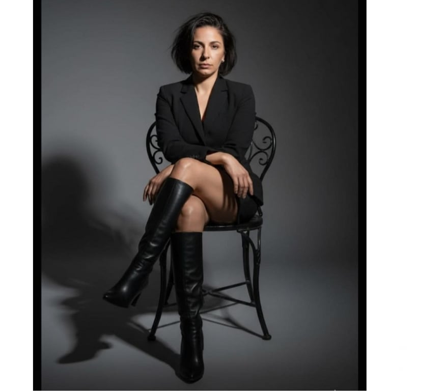 Garotas de programa Curitiba PR Boqueirão - Fotos para Mix de msg erótica prostática tântrica nuru bj grego ♡