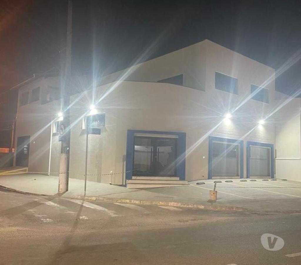Aluguel Loja Boituva SP - Fotos para Alugo Prédio Seminovo B.Centro Boituva c 450m².Impecável