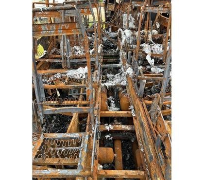 Ônibus usados Matriz Curitiba PR - Fotos para Sucata Ônibus Senior 2013