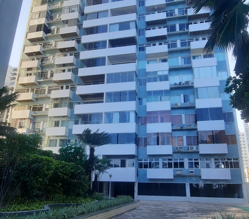 Apartamentos a venda Recife PE - images_alt_text Vendo apto na Av Boa Viagem. Edf Portugal. 204m2