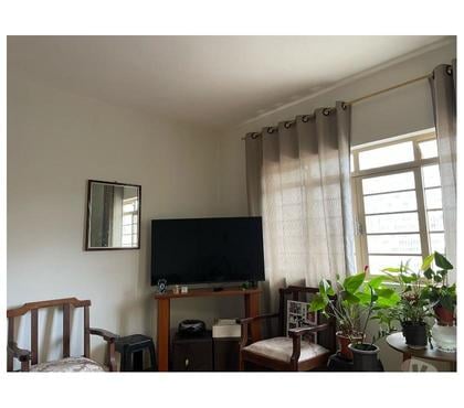 Apartamentos - Casas venda - Fotos para Casa à Venda Centro de Poços de Caldas. R$320.000,00.