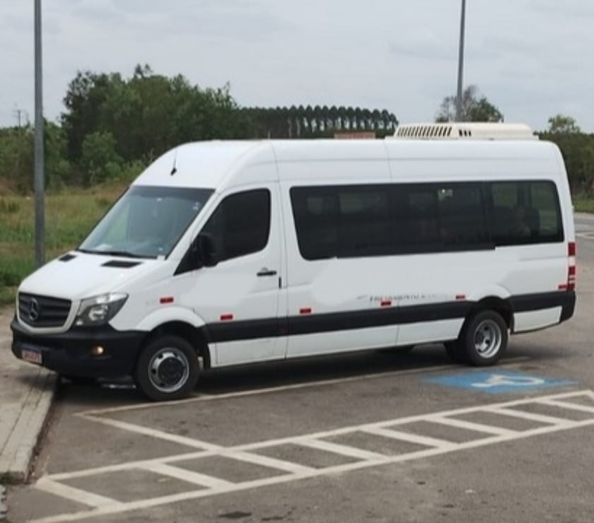 Ônibus usados Cidade Industrial de Curitiba Curitiba PR - Fotos para Van Sprinter CDi 515 ano 2019 CAr Cód.9699