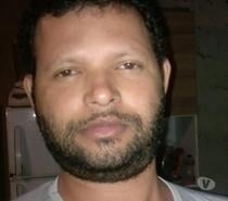 Sou solteiro e procuro uma namorada