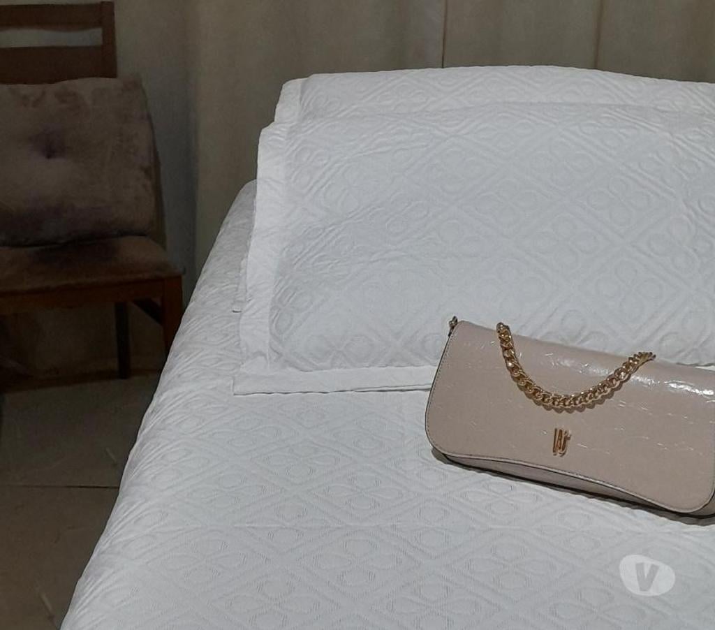 Garotas de programa Araucaria PR - Fotos para Mel Massagens em Almirante Tamandare com ar, ducha e garagem