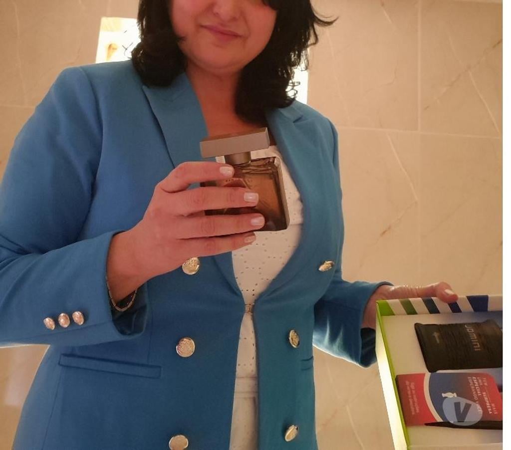 Garotas de programa Araucaria PR - Fotos para Mel Massagens em Almirante Tamandare com ar, ducha e garagem