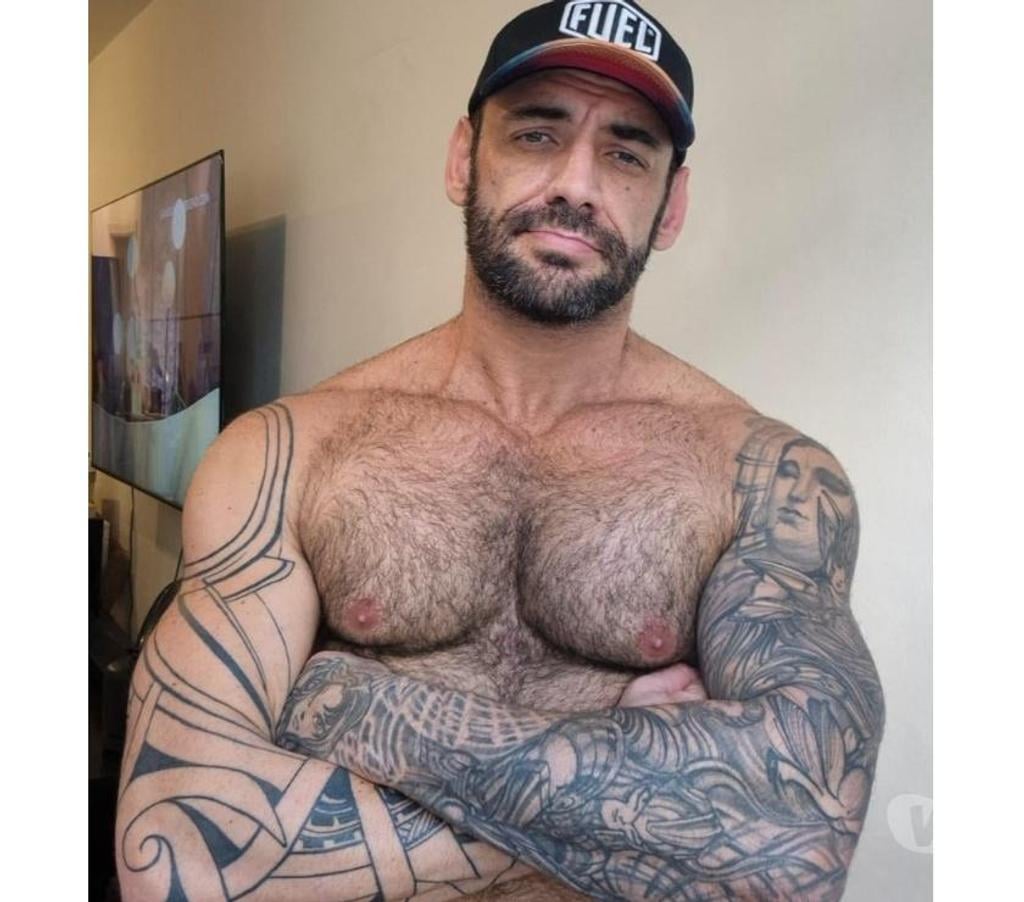 Acompanhantes masculinos Sao Paulo SP Mooca - images_alt_text Mineiro Dotado Tatuado