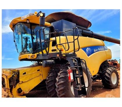 Maquinária agrícola - Fotos para Colheitadeira New Holland CR 9060 (Plataforma 30 Pés)