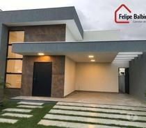 Casa luxuosa em condomínio