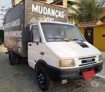 Caminhão de fretes e mudanças