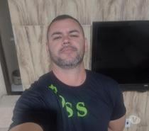 Alguém querendo ser feliz