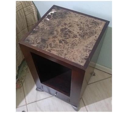 Venda Móveis - images_alt_text 2 MESAS DE CABECEIRA - R$ 200,00