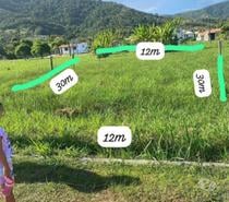 Terreno plano em Jaconé