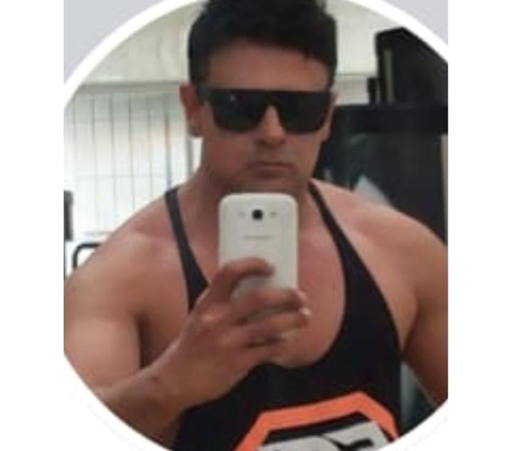 Acompanhantes masculinos Salvador BA Centro de Salvador - Fotos para CÉSAR, MASSAGEM C ALONGAMENTOS