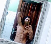 Ofereço serviço para casais, mulheres solteira, lésbica