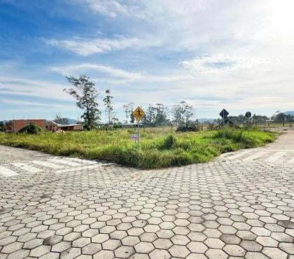 Terrenos - Lotes - images_alt_text Lote no Retiro (Lot. Joel Cruz) - JaguarunaSC