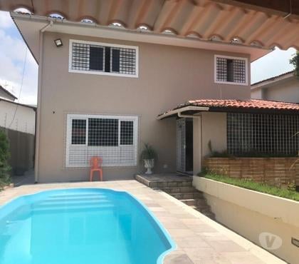 Alugar casas - Fotos para Casa com 3 quartos, piscina e vaga para 4 carros.