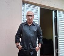 Me chamo Carlos solteiro 59 anos procuro uma mulher