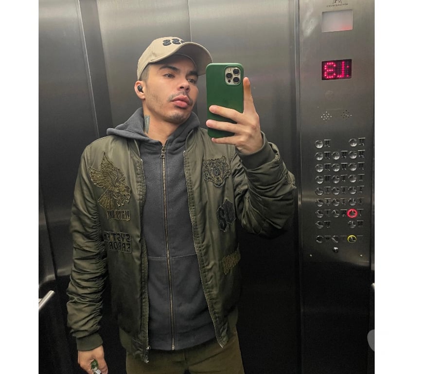 Acompanhantes masculinos Sao Paulo SP Bela Vista - Fotos para RODOLFO 23 ANOS ATV SACUDO DOT 22CM C LOCAL - RUA PAIM -