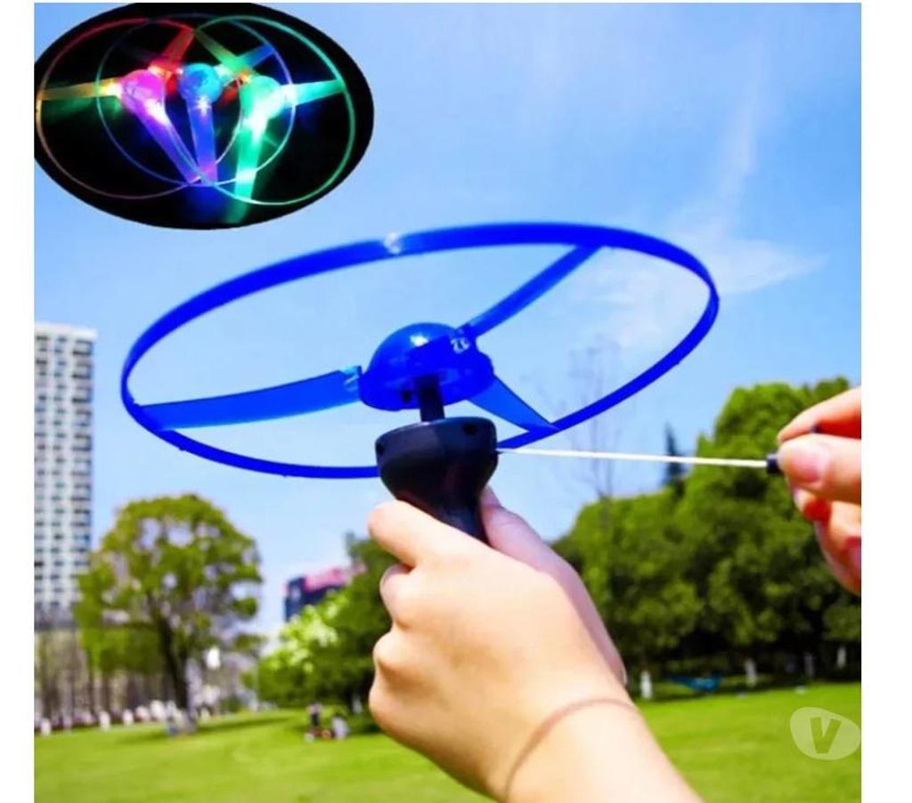 Brinquedos Sao Paulo SP Cachoeirinha, São Paulo - Fotos para Hélice Voadora Led Diversão Brinquedo Torque Manual