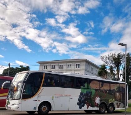  Ônibus Usados Venda Cidade Industrial de Curitiba Curitiba PR - Fotos para Onibus Paradiso 1200 G-6 M.Benz O-500-RSE ano 2006 cód.9819