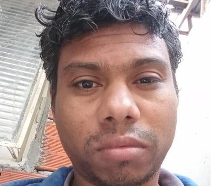 Homem procura Mulher - images_alt_text Relacionamento sério