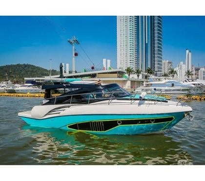 Lancha usada - Fotos para Lancha DM 377 HT - Balneário Camboriú, SC