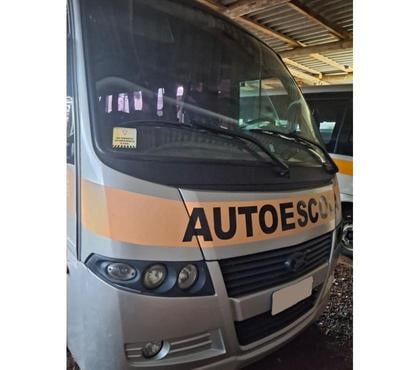  Ônibus Usados Venda Cidade Industrial de Curitiba Curitiba PR - Fotos para Micro Onibus Voalre W-8 Aprendizagem ano 2005 cód.9863