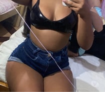 Novinha putinha peituda