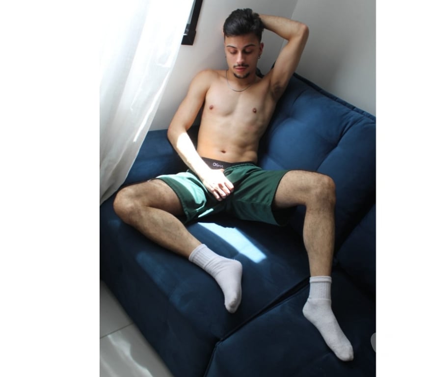 Acompanhantes masculinos Porto Alegre RS Porto Alegre Centro - Fotos para Novinho Versátil