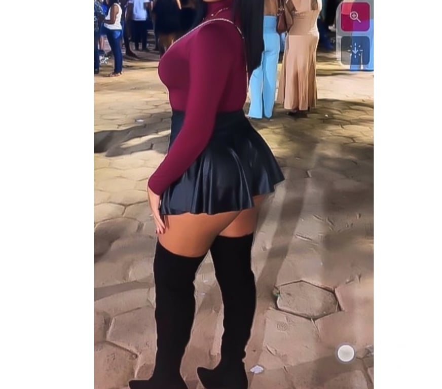 Garotas de programa Barcarena PA - images_alt_text Morena de seios fartos pronta para ter dae muito amor.