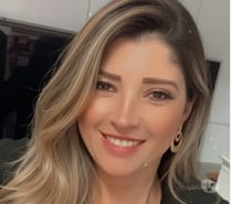Massoterapeuta Carol Santos