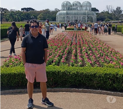 Encontros Sexuais - images_alt_text Homem carinho aberto a conhecer mulheres