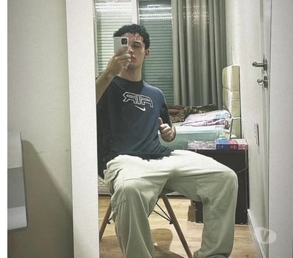 Homem procura Homem - Fotos para Logo podemos fazer algo juntos