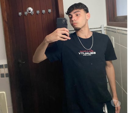 Encontros Casuais - Fotos para novinho de 19 anos procurando apenas casal e mulheres