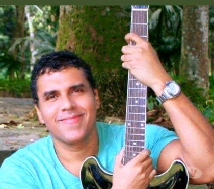 Aulas Música - Teatro-Dança Botafogo Rio de Janeiro RJ - Fotos para Aulas de guitarra Online Premium - Rápido resultado