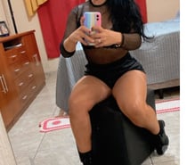 Adoro transar sou baixinha e bem gostosa