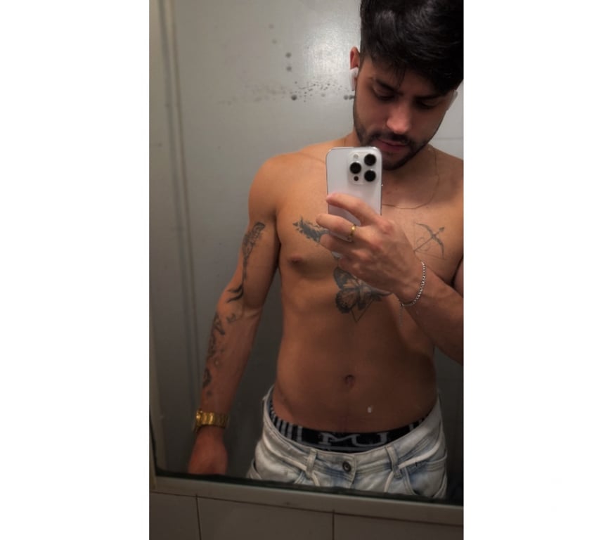 Acompanhantes masculinos Sao Paulo SP Bela Vista - Fotos para Robert, São Paulo