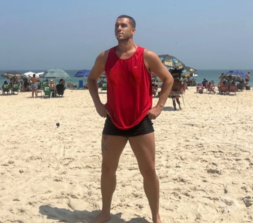 Acompanhantes masculinos Rio de Janeiro RJ Copacabana - Fotos para CARIOCA - ÚLTIMOS DIAS 