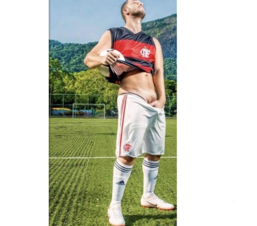 Acompanhantes masculinos Rio de Janeiro RJ Copacabana - Fotos para CARIOCA - ÚLTIMOS DIAS 